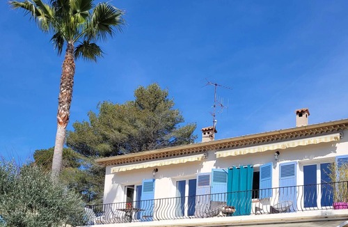 Saint-Jean Apartment | Appartement 3/4 Pièces 70 m² Plein sud Aperçu mer