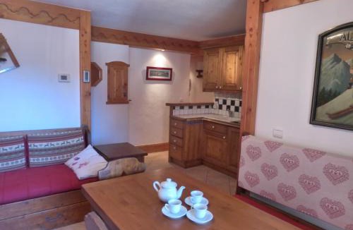 Meribel Village Apartment | Appartement 3 pièces à Méribel Village avec piscine, 4 personnes - FR-1-411-618