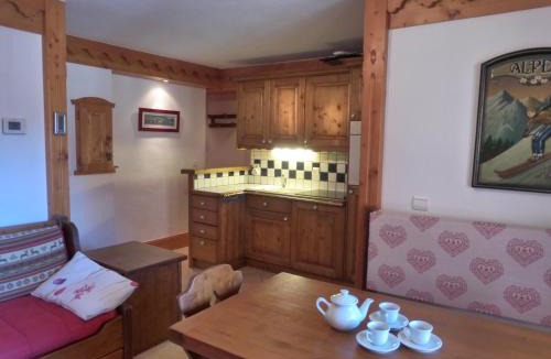 Meribel Village Apartment | Appartement 3 pièces à Méribel Village avec piscine, 4 personnes - FR-1-411-618