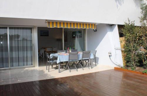 Villeneuve Loubet Beach Apartment | Appartement 3P en RDJ avec Jardin et Terrasse, à 5 min Plage et Restaurants, Parking Privé, Climatisé - FR-1-252A-59