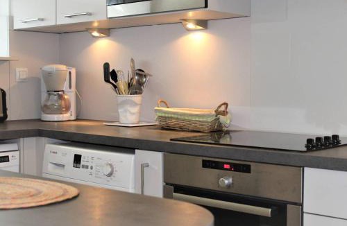 Villeneuve Loubet Beach Apartment | Appartement 3P en RDJ avec Jardin et Terrasse, à 5 min Plage et Restaurants, Parking Privé, Climatisé - FR-1-252A-59