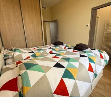 Feugarolles Apartment | Appartement 8 pers - 4 chambres, 4 SDB