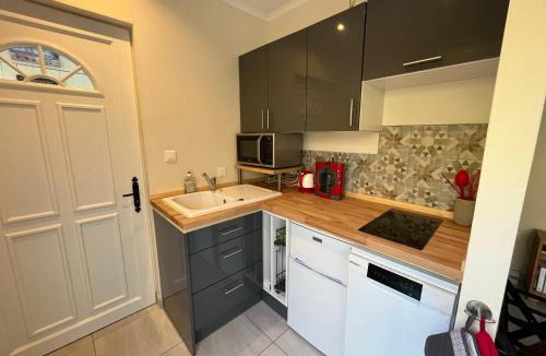 Tourrettes-sur-Loup Apartment | Appartement au calme dans un espace arboré