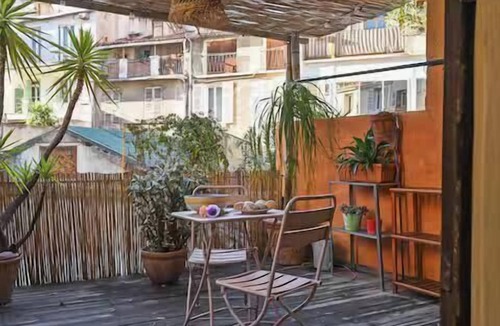 6th Arrondissement Apartment | Appartement avec terrasse & mezzanine – Cœur du 6ème - La Plaine
