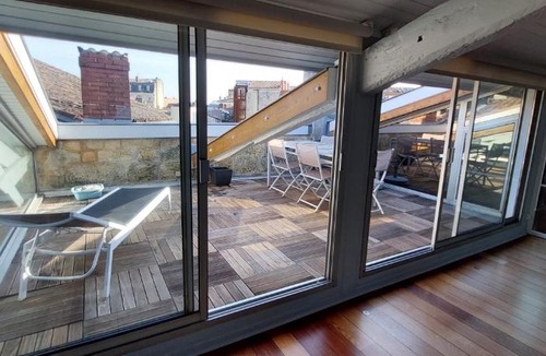 Bordeaux Golden Triangle Apartment | Appartement calme avec terrasse - 2 chambres Bordeaux