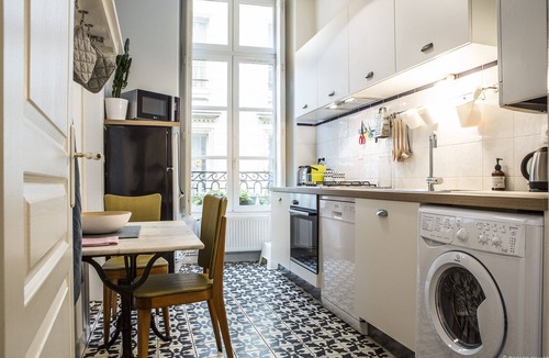 Hotel de Ville - Quinconces Apartment | Appartement chic et raffiné dans l'un des meilleurs quartiers de Bordeaux.