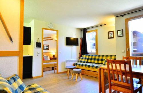 Montchavin Apartment | Appartement cosy 5 pers à Montchavin, près des pistes - FR-1-329-20