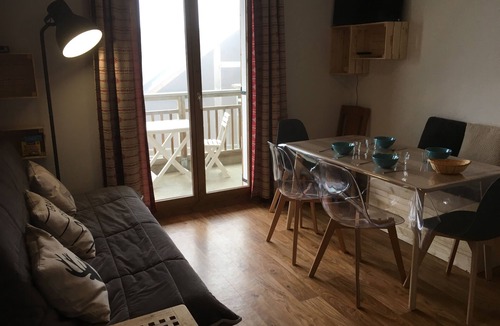 Albiez-le-Vieux Apartment | Appartement Deux Pièces Terrasse, Albiez Mont-rond