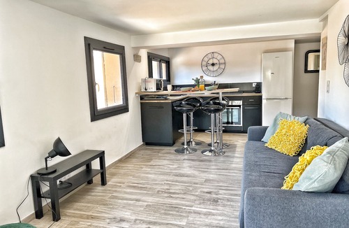 Ollioules Apartment | Appartement Indépendant Dans Propriété