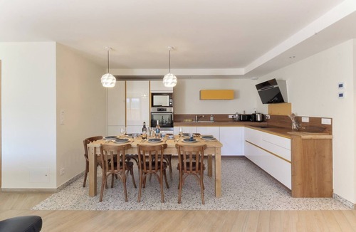 Les Houches Apartment | Appt L'Abeille - Rénové et skis aux pieds