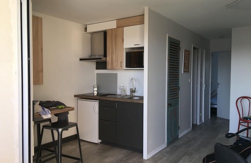 La Tranche-sur-Mer Apartment | Appt sea view at foot of grouin du cou lighthouse. La tranche sur mer