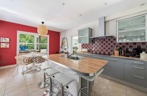 Lanton House | ARCACHON BAY - LUXURY VILLA TAUSSAT - POOL & A.C. 200 m from the beach