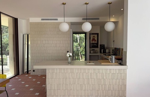 Le Rayol House | Architect-designed villa with a pool and a view of the Mediterranean – Sleeps 9