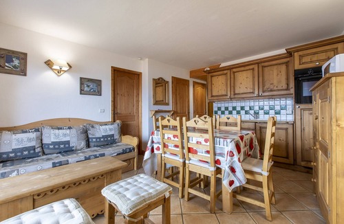 Arc-1800 Apartment | Arcs 1800, In RESIDENCE DE STANDING T3 6p. swimming pool, ski-in/ski-out dep/stop