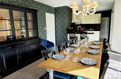 Lembras Villa | Au bois Joli Villa ombragé Piscine privée, sécurisée 4 chambres Près de Bergerac