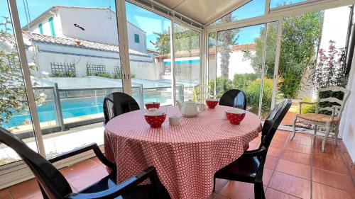 La Flotte Villa | Au calme, villa avec piscine
