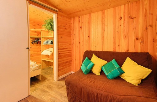 La Bastide-Clairence Ski Chalet | Au Calme Wooden cottages 2 to 3 persons a couple and 1 small child