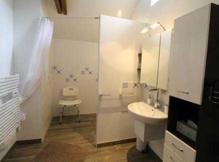 La Jumelliere House | "Au tour des sens "