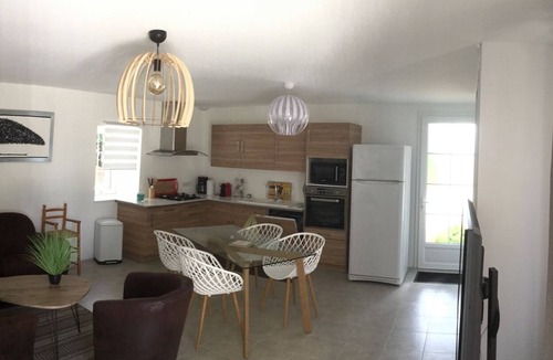 La Clisse Cottage | AUBIERRE LA RIVIERE LA CLISSE