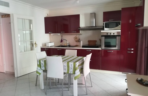 Old Town Apartment | AUTUMN IN THE SUN, IN CALM, AND AT EXPENSE FROM 80 EUROS/NIGHT