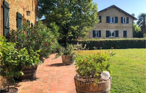 Labastide-dArmagnac Apartment | Awesome Apartment In Mauléon D'armagnac