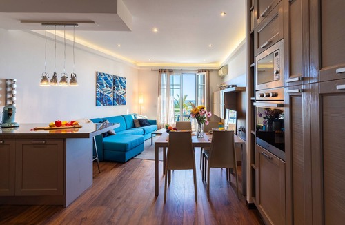 Les Baumettes Apartment | BAMBOO PLAGE AP4220 by Riviera Holiday Homes