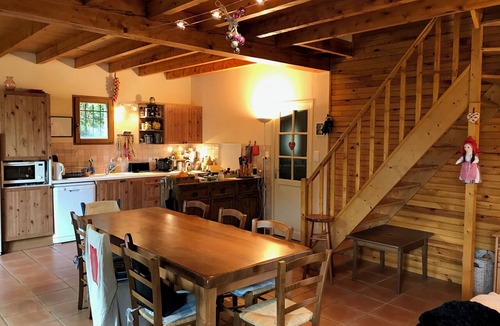 Germs-sur-l'Oussouet House | Barn in a green setting