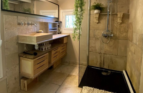 Saint-Vallier-de-Thiey Villa | Bastide, calm and greenery