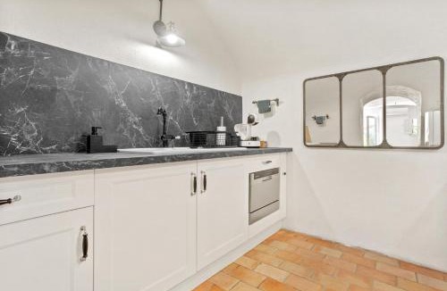 Meounes-les-Montrieux House | Bastide de Pachoquin Gîte - Spa