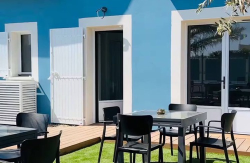 Quartier du Casino House | Beachfront villa with jacuzzi and beach access