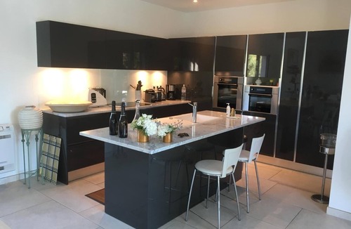 Saint-Aygulf Villa | Beachfront villa 3 minutes' walk from the beach, ideal for a family