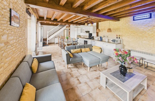 Saint-Crepin-et-Carlucet House | Beautiful gîte for 12 with garden and terrace