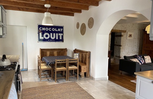 Mortiers House | Beautiful 8 bedroom Charentaise farmhouse in peaceful rural location