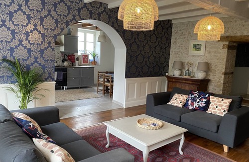 Mortiers House | Beautiful 8 bedroom Charentaise farmhouse in peaceful rural location