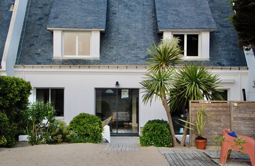 La Turballe House | Beautiful BEACHFRONT HOUSE with SEA VIEWS for up to 12 Guests near La Baule