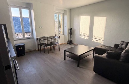 Lambezellec Apartment | Beautiful Brest Kérinou apartment refurbished