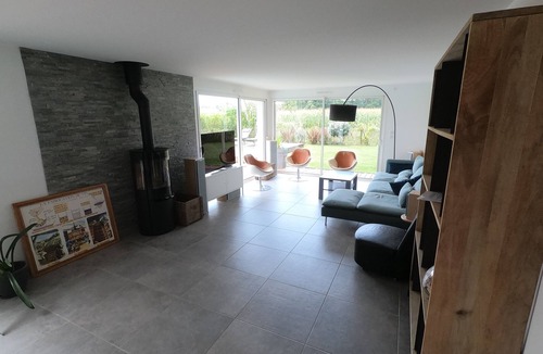 Tarnos House | Beautiful contemporary house near the beaches.