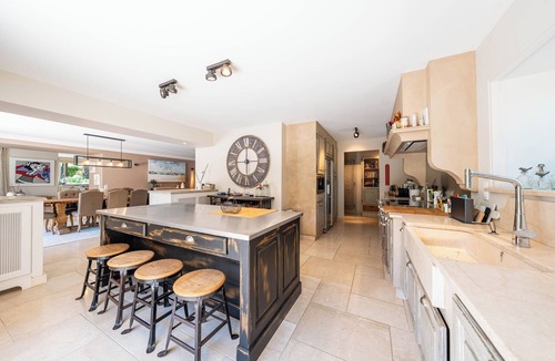 Le Tignet Villa | Beautiful country house for 12 guests with a large garden and swimming pool