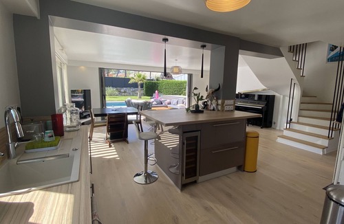 Mougins Villa | Beautiful Neo provencal Villa with its private pool in a secured domain