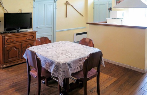 Teyssieu Villa | Beautiful private villa for 4 people with private pool, WIFI, TV, terrace and pets allowed