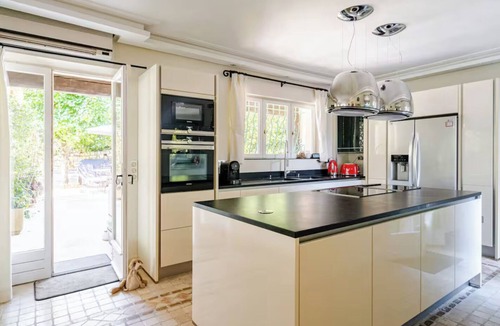 Valbonne Villa | Beautiful Provençal villa just a few minutes' walk from the village of Valbonne