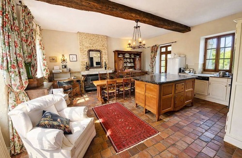Pellegrue Villa | Beautiful Rural Escape Perfect for Families, Golf & Wine Country