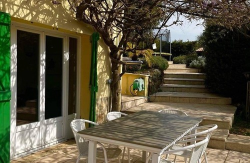 Saint-Jacques Villa | Beautiful southern French villa with pool
