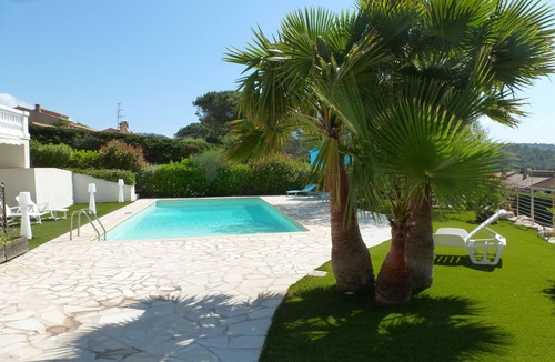 La Croix-Valmer Apartment | Beautiful T2 Ideally located, quiet 800m From The Sea