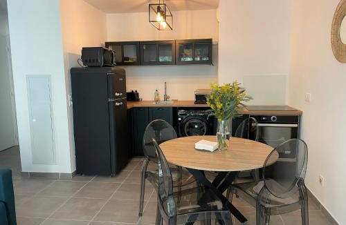 Menton Apartment | Bel Appartement au calme avec parking