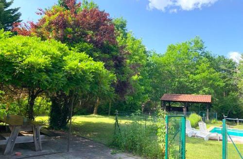 Origne House | Belle maison de vacances indépendante, piscine et jardin privatifs & clôturés 30 minutes au sud Bordeaux