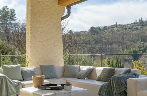 Le Bar-sur-Loup Villa | Belle Villa Climatisée Avec Piscine