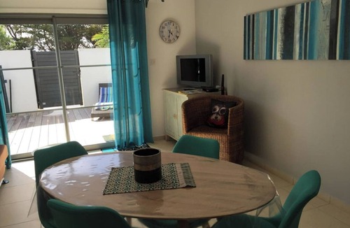 Saint-Pierre-d'Oleron Cottage | Between land & sea. Country atmosphere near the beach