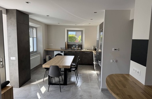 Faverges-Seythenex House | Between Lake and Mountains "LE SOLLIET" new in 2025, ideal for groups and families