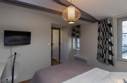 Hotel de Ville - Quinconces Apartment | Bord'ôappart Le Cheverus